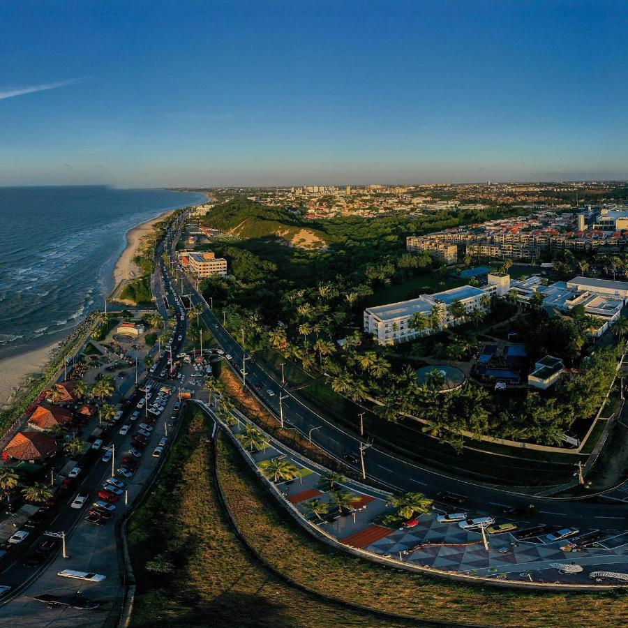 Hotel Blue Tree Towers Sao Luis Exteriér fotografie Aerial view of the Pacific Coast Highway in Malibu